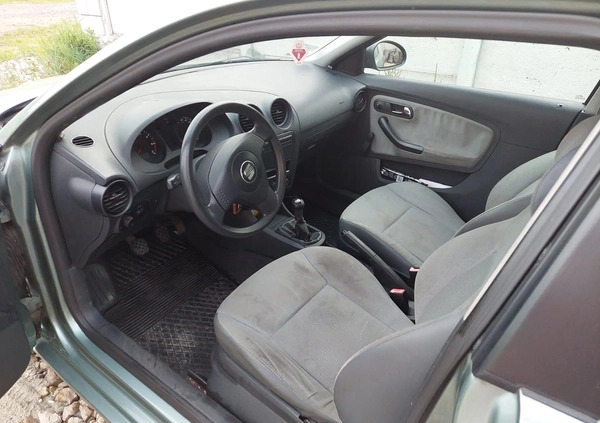 Seat Ibiza cena 4000 przebieg: 150000, rok produkcji 2002 z Mikołów małe 92